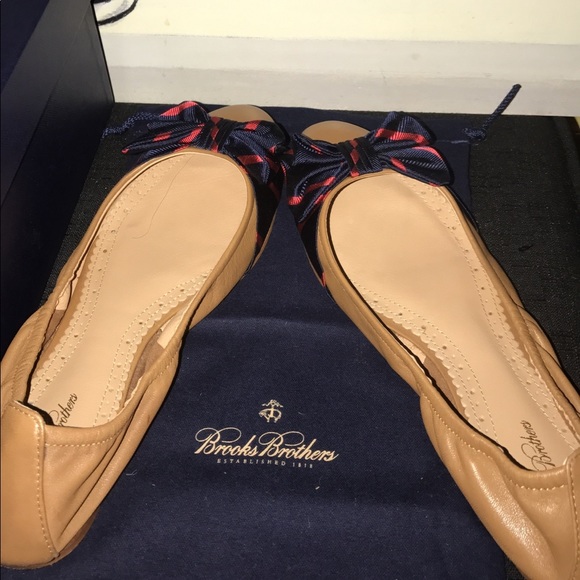 Brooks Brothers Shoes - Brooks Brothers Flats, Size 8